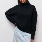 Aria | Elegant Turtleneck